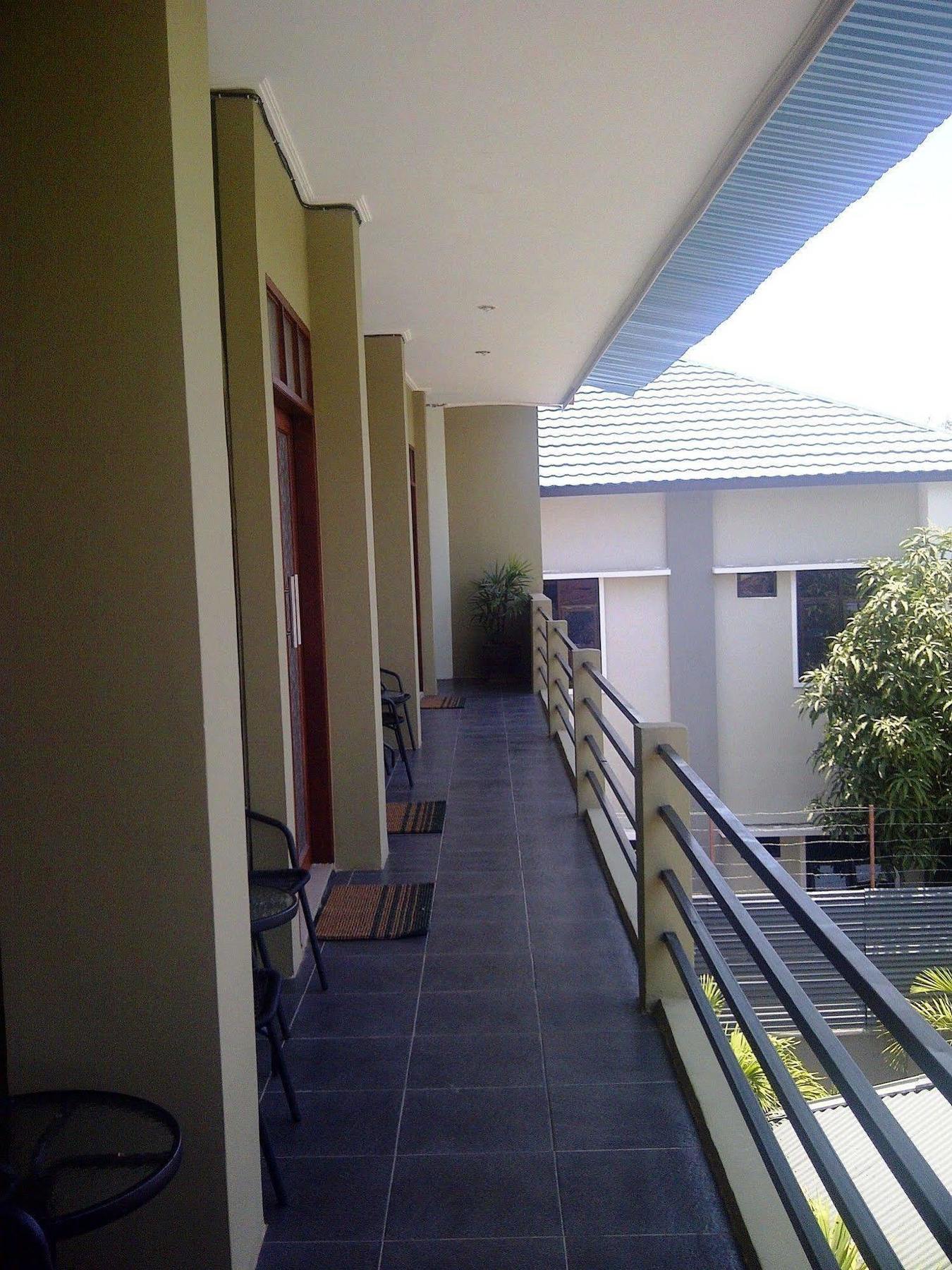 Makassar Breeze Place Residence Exteriör bild